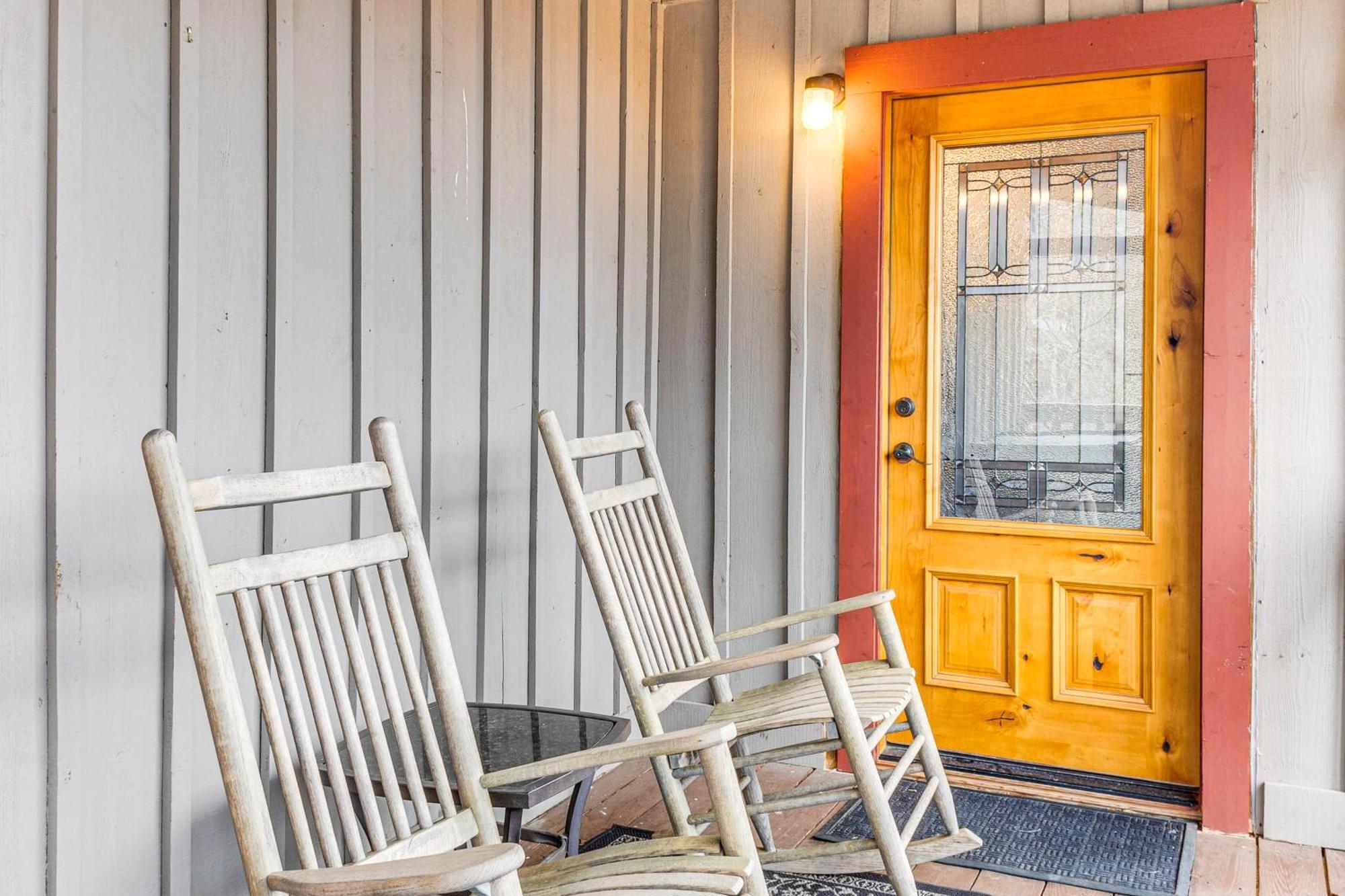 Spacious Gatlinburg Cabin With Hot Tub And Game Room! Eksteriør billede